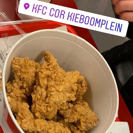 KFC Delivery in Rotterdam .